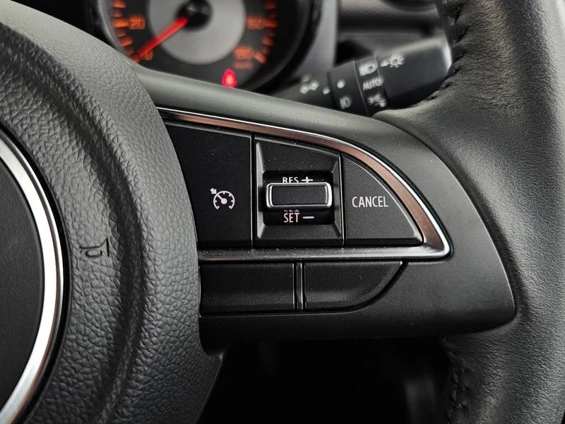 Suzuki Jimny 1.5 Automatic, снимка 16 - Автомобили и джипове - 55775618