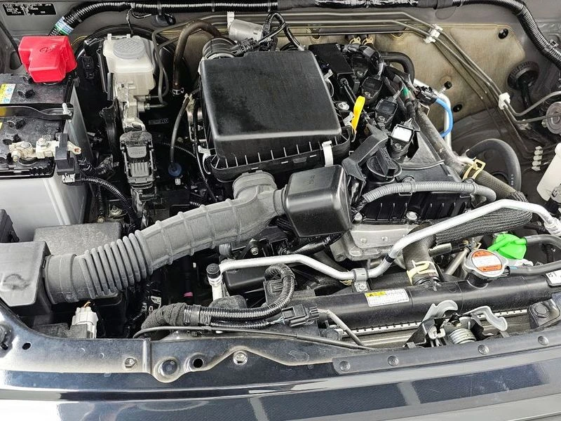 Suzuki Jimny 1.5 Automatic, снимка 6 - Автомобили и джипове - 55775618