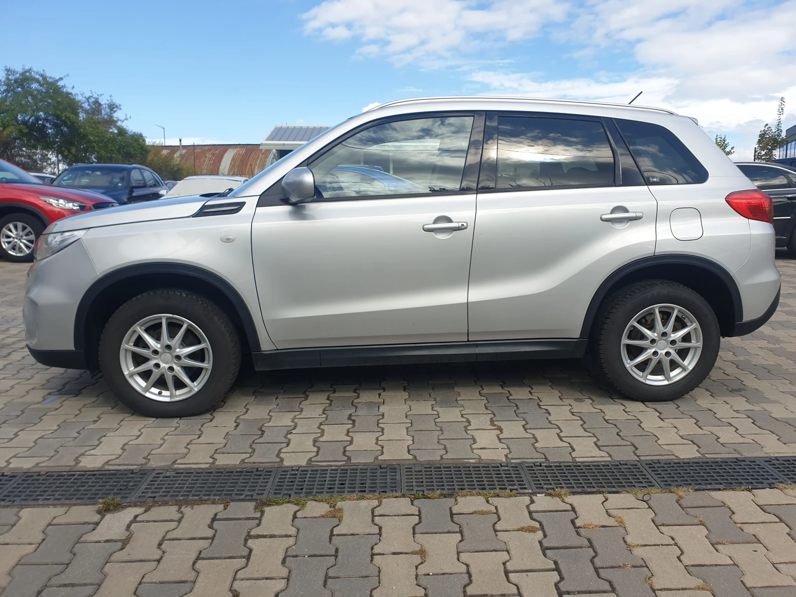 Suzuki Vitara 1.6-4x4 - изображение 8