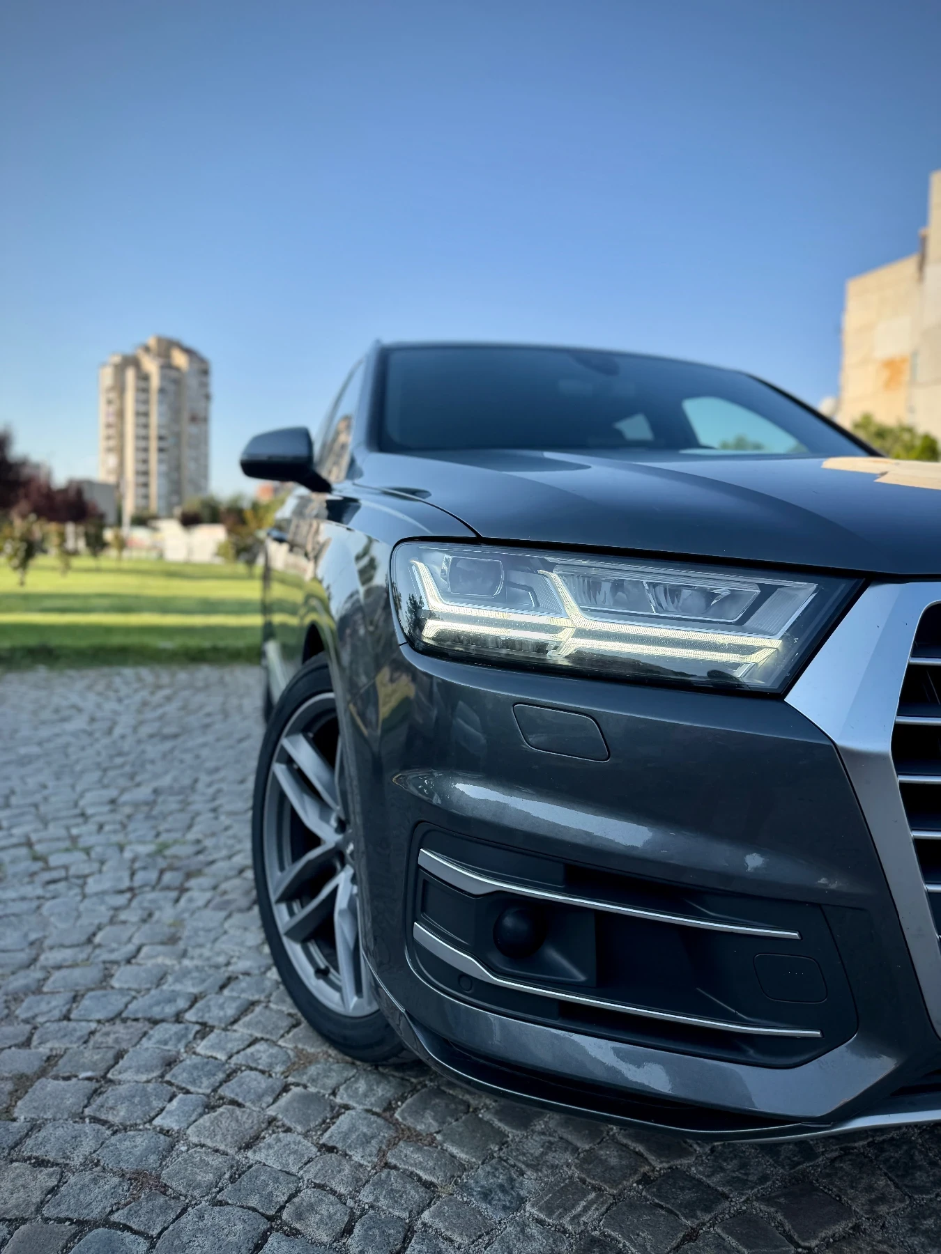 Audi Q7 S-Line / Matrix / DIST / Quattro, снимка 6 - Автомобили и джипове - 49877317