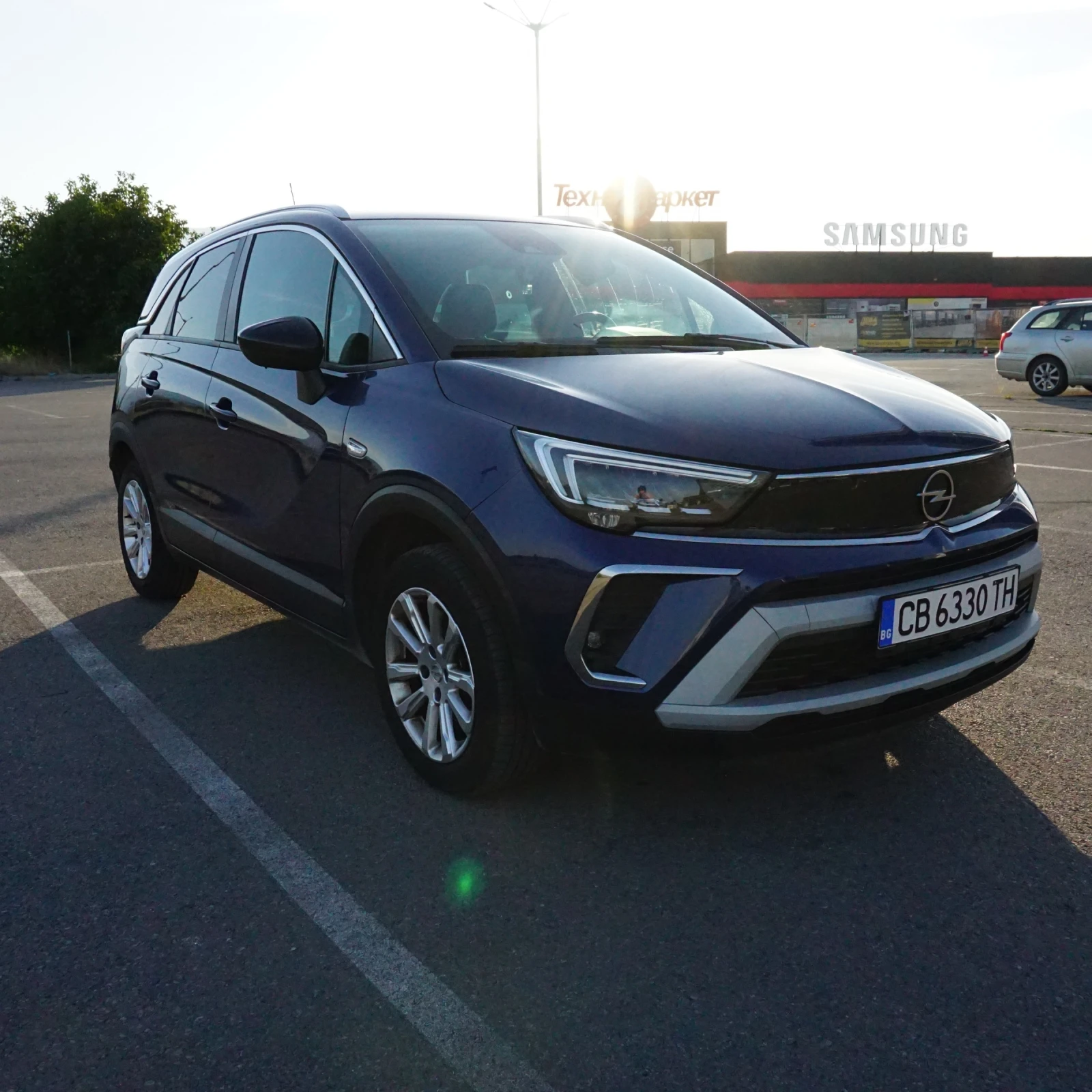 Opel Crossland X Elegance 1.2T AT6 MY22 - изображение 3