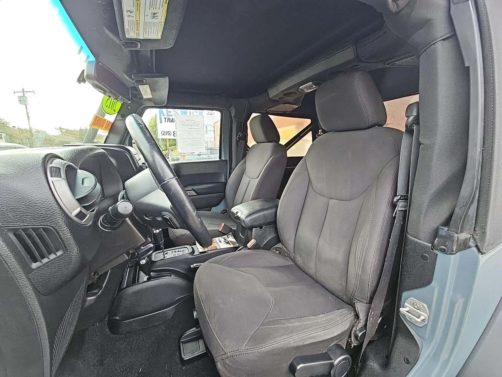 Jeep Wrangler Sport - изображение 9