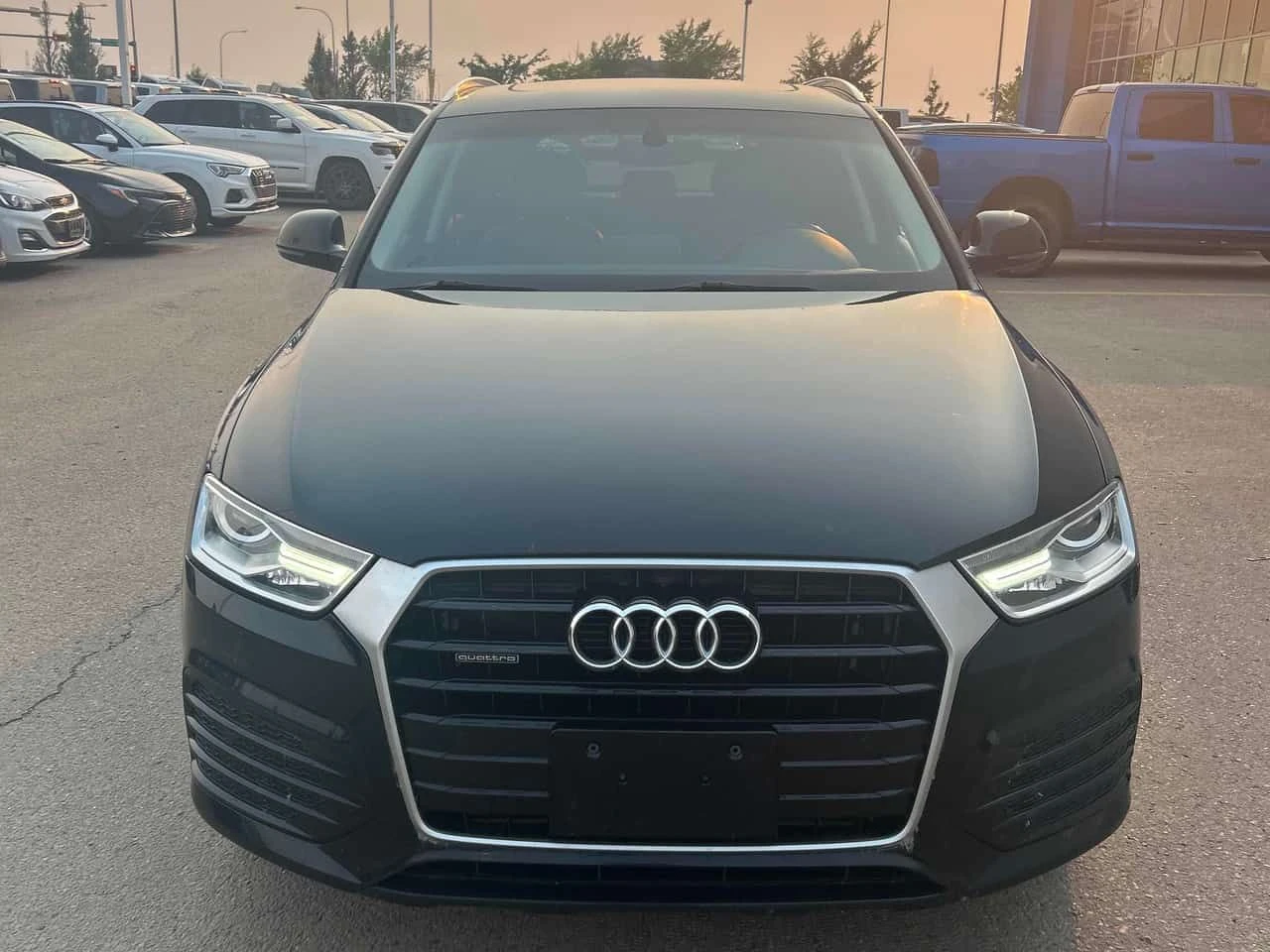 Audi Q3 Progressiv/ПАНОРАМА/ПОДГРЕВИ, снимка 2 - Автомобили и джипове - 55096430