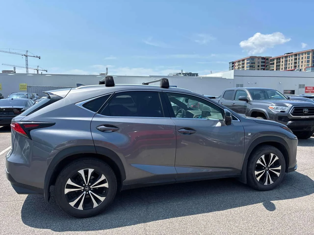 Lexus NX 300 * CARFAX * ГЛАВНО ПРЕДСТАВИТЕЛСТВО НА BMW, снимка 3 - Автомобили и джипове - 55452308