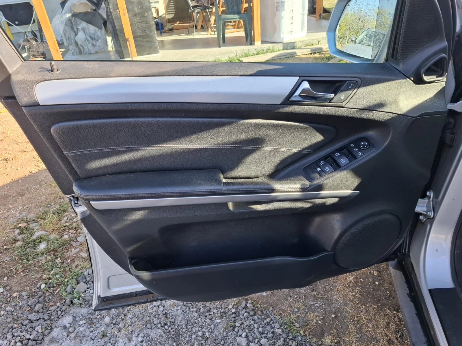 Mercedes-Benz ML 320, снимка 10 - Автомобили и джипове - 56420851