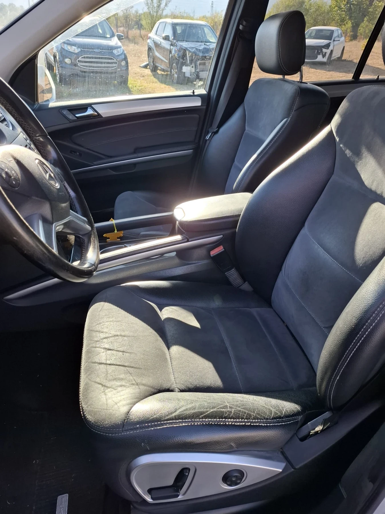 Mercedes-Benz ML 320, снимка 13 - Автомобили и джипове - 56420851