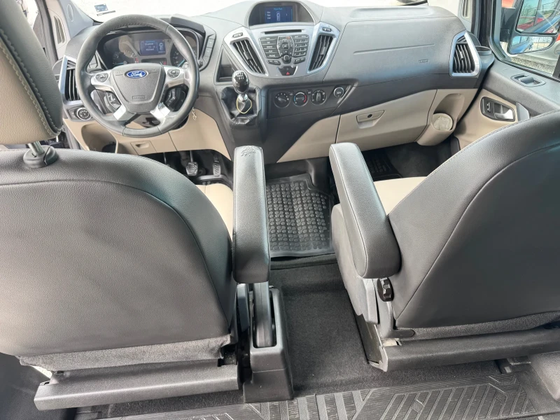 Ford Transit Custom, снимка 12 - Бусове и автобуси - 53580685