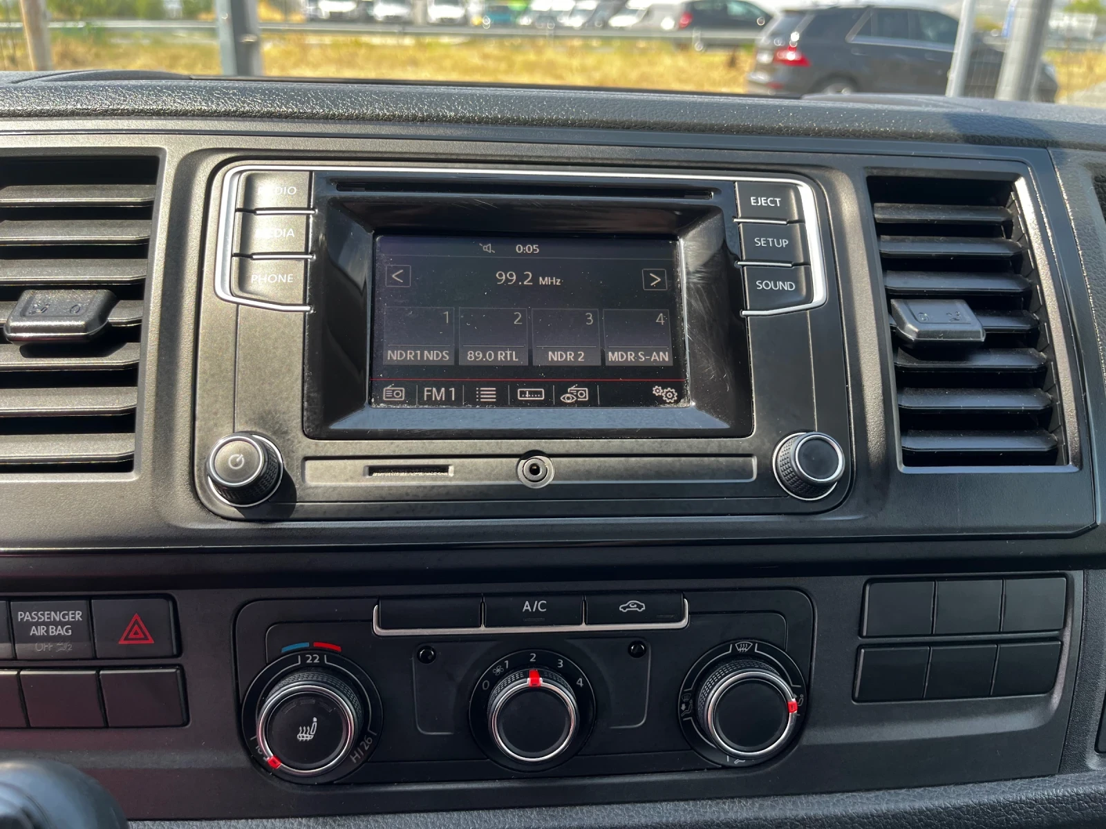 VW T6 2.0/MAXI/KLIMA/РЕАЛНИ КМ 100%/КАМЕРА - изображение 10