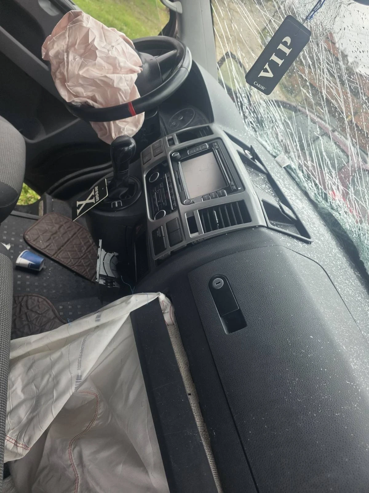 VW Caravelle, снимка 5 - Бусове и автобуси - 53892402