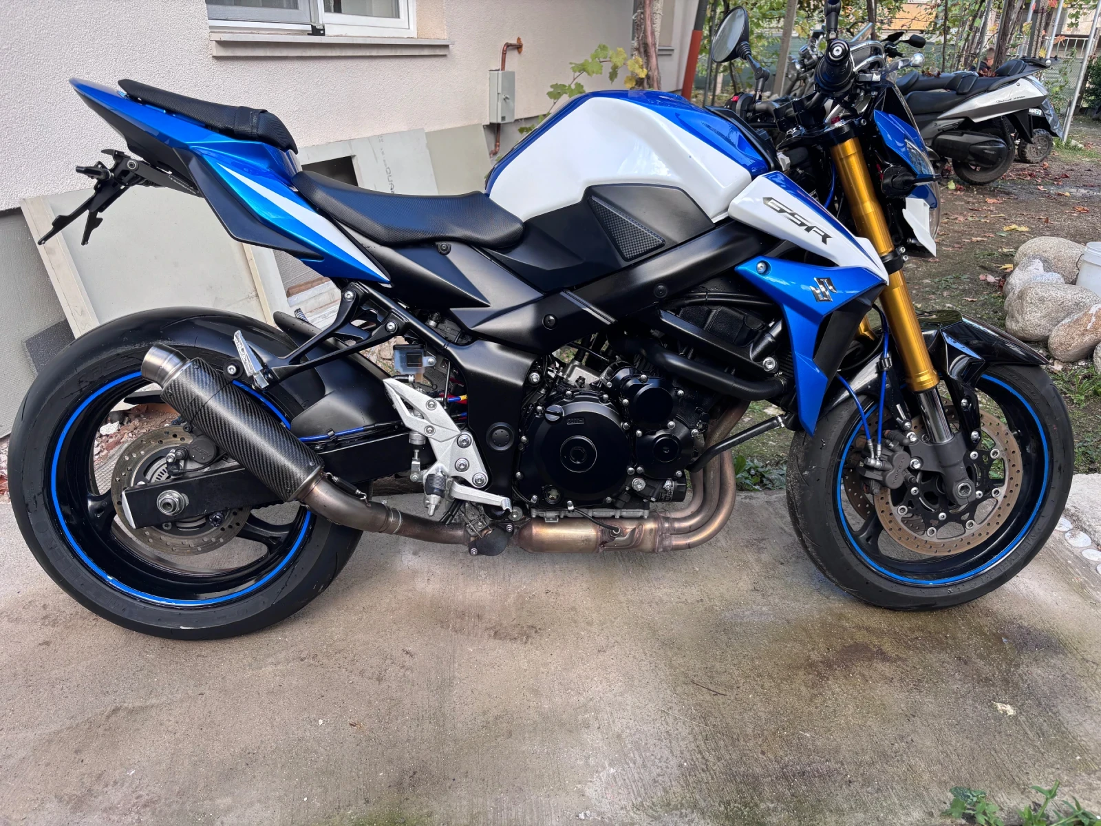 Suzuki Gsr 750i уникат - изображение 3