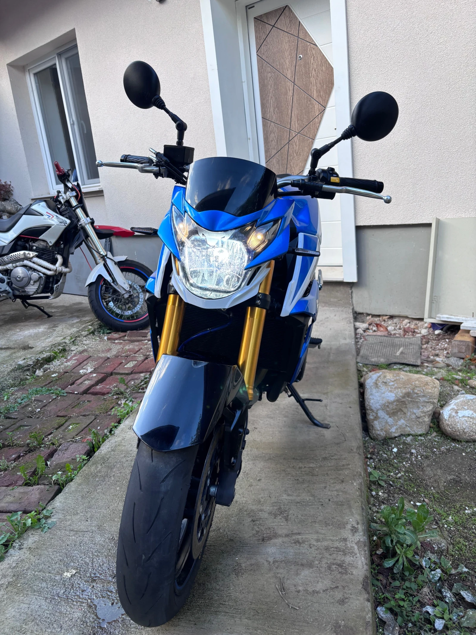 Suzuki Gsr 750i уникат - изображение 10