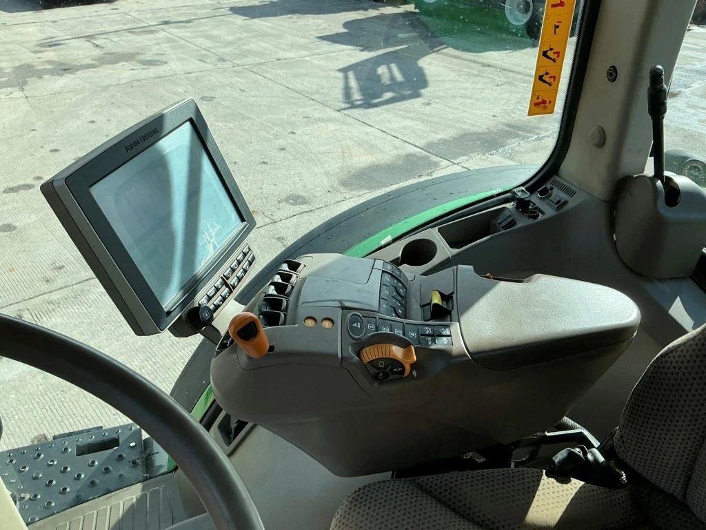 Трактор John Deere 7250R E23, снимка 6 - Селскостопанска техника - 56516392