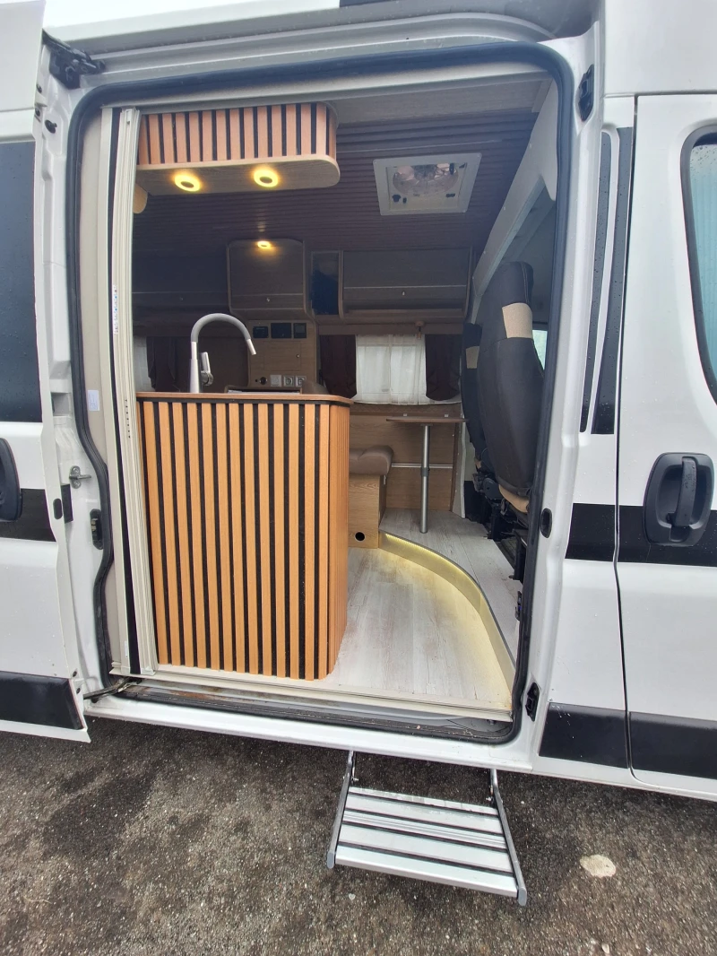 Кемпер Fiat Дукато , снимка 10 - Каравани и кемпери - 52679030