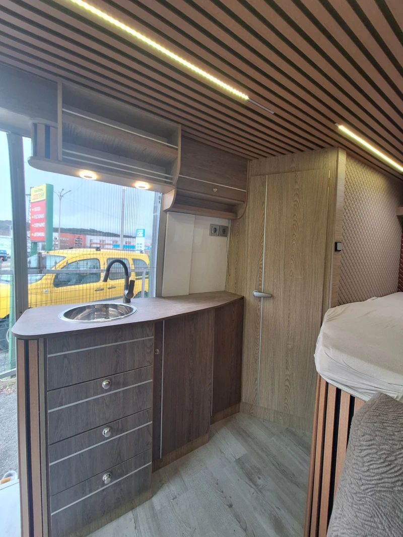 Кемпер Fiat Дукато , снимка 11 - Каравани и кемпери - 52679030