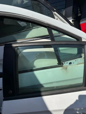 Opel Corsa F 2022г зандно ляво стъкло , снимка 1