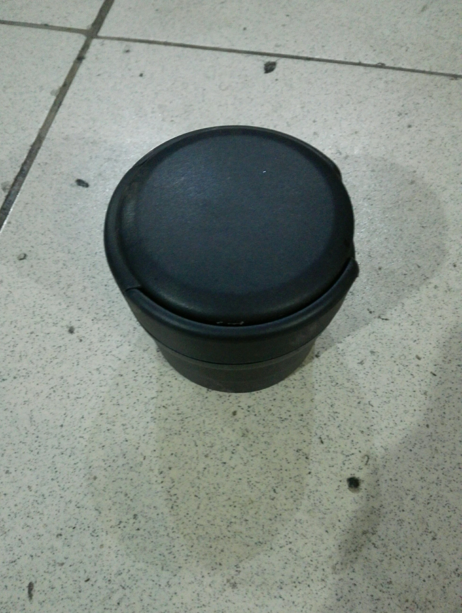 Пепелник Шкода Ситигоу (vw up)