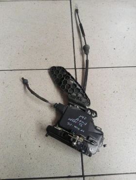 Брава врата задна лява Фолксваген Бора (Голф 4) седан