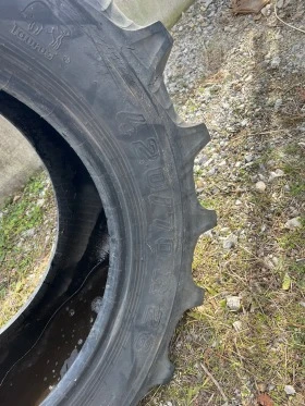 Гуми, снимка 4