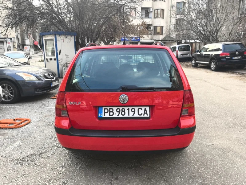 VW Golf 1.6 бензин , снимка 8 - Автомобили и джипове - 48584810