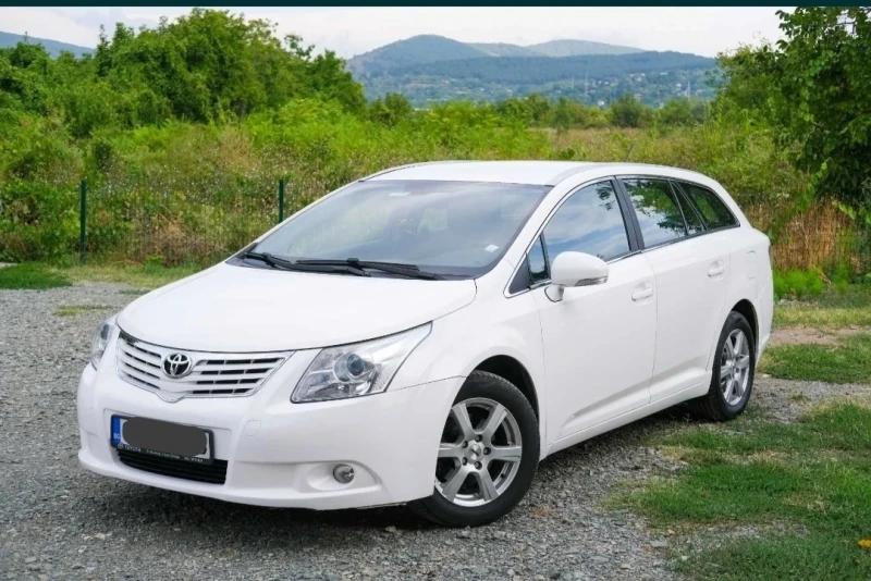 Toyota Avensis 2.0i, снимка 2 - Автомобили и джипове - 48670692