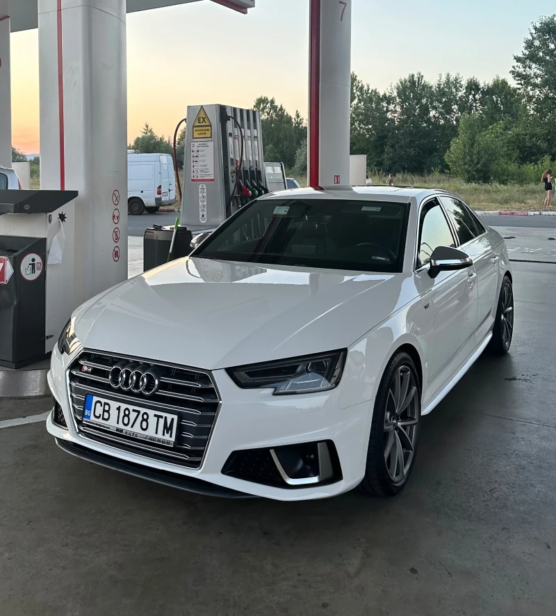 Audi S4 B9, снимка 1 - Автомобили и джипове - 48788898