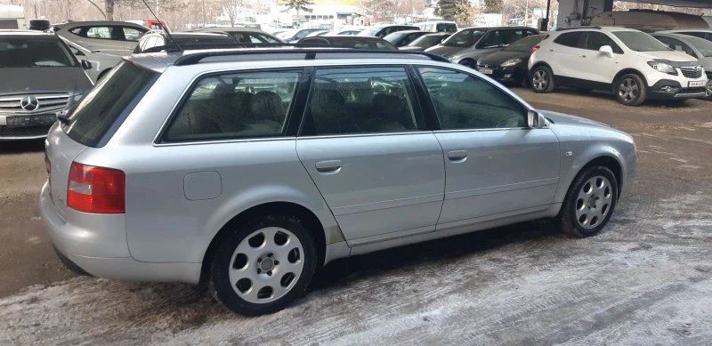 Audi A6 2.4 Бензин, Ръчни скорости, снимка 5 - Автомобили и джипове - 49195253