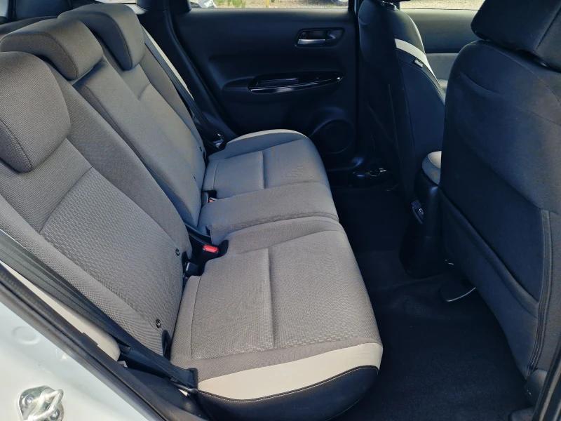 Honda Jazz 1.5i-MMD Hybrid Crosstar, снимка 10 - Автомобили и джипове - 50372633