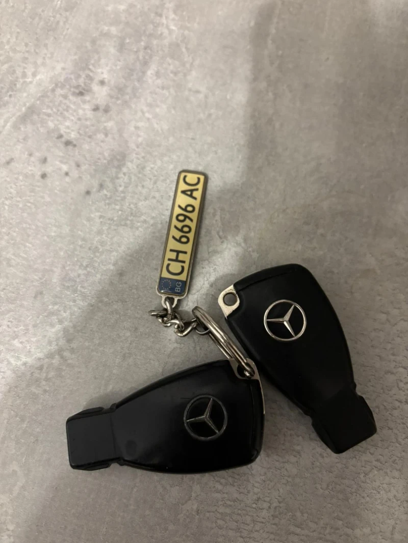 Mercedes-Benz CLK 270, снимка 12 - Автомобили и джипове - 52346971