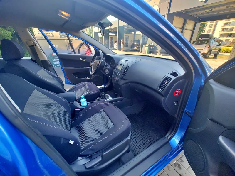 Hyundai I30, снимка 4 - Автомобили и джипове - 52288395