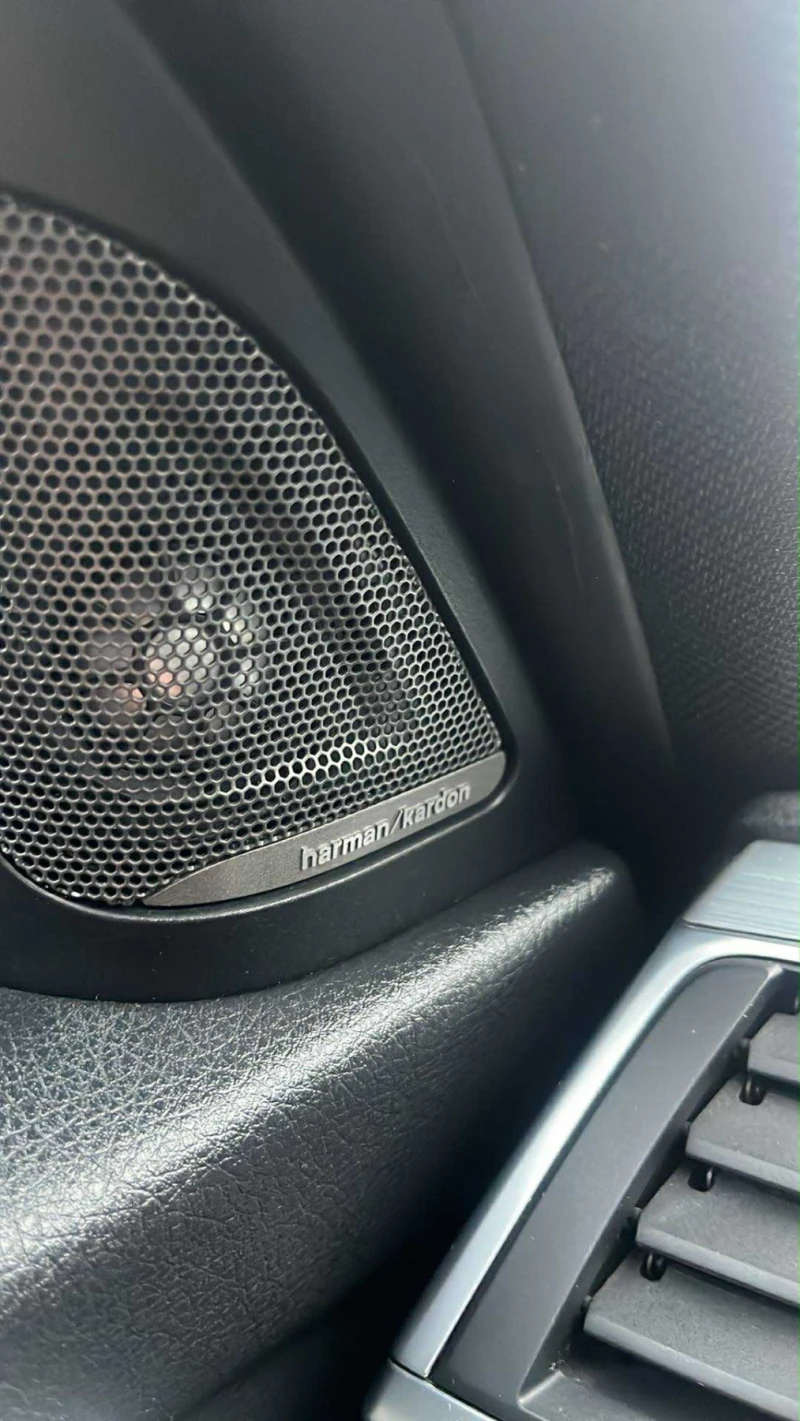 BMW 320 FACE/xDrive/ДИГИТАЛНО ТАБЛО/ KEYLESS/HEADUP/MPACK, снимка 12 - Автомобили и джипове - 52501794