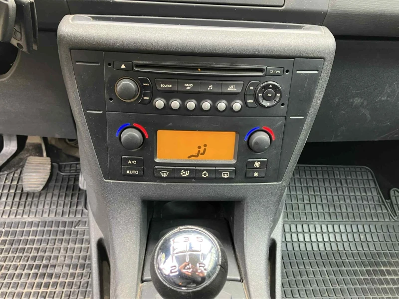 Citroen C4 1.6HDI 16V 109k, снимка 14 - Автомобили и джипове - 52661412