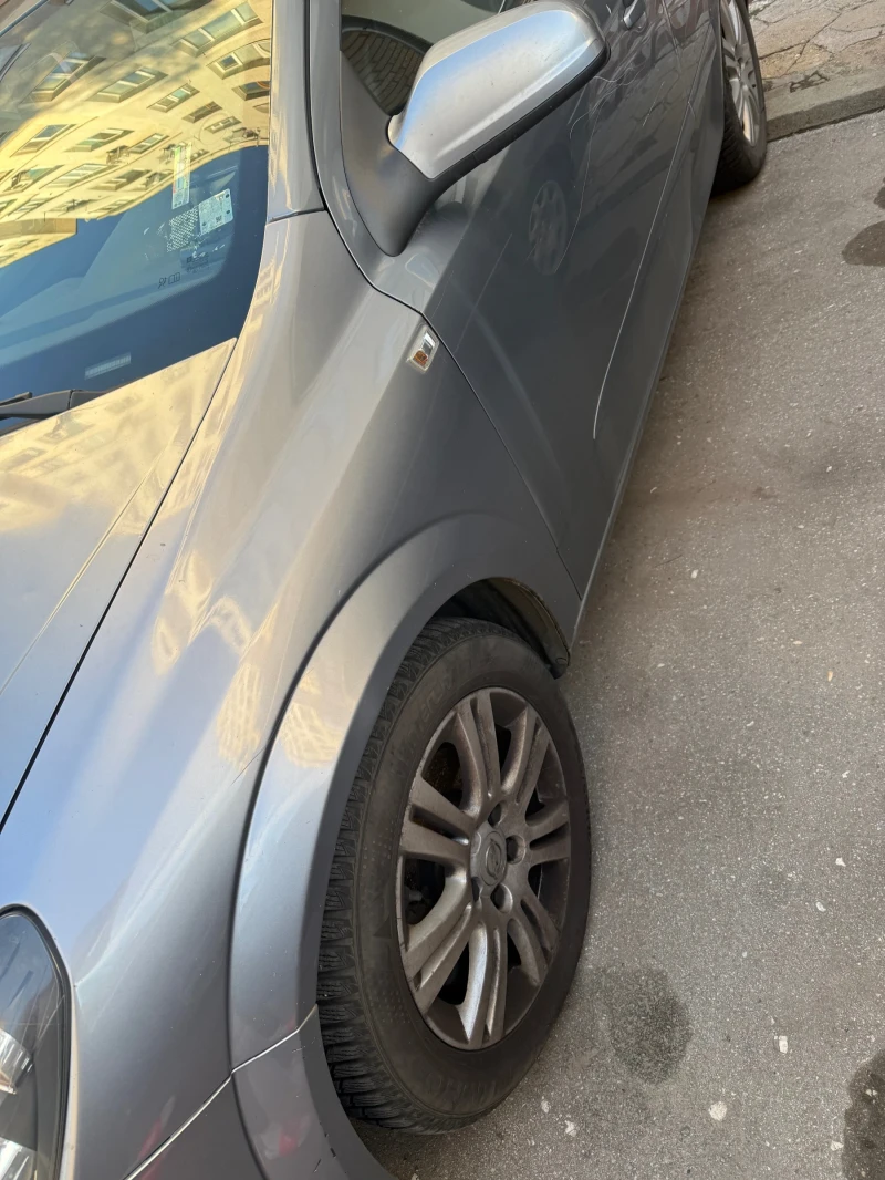 Opel Astra, снимка 2 - Автомобили и джипове - 52392275