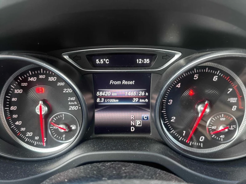 Mercedes-Benz CLA 250 2018 * CARFAX * БЕЗ ПЪРВОНАЧАЛНА ВНОСКА, снимка 9 - Автомобили и джипове - 52591570