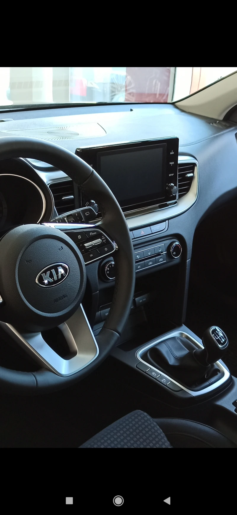 Kia Ceed, снимка 2 - Автомобили и джипове - 52654613