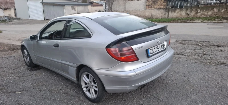Mercedes-Benz C 180, снимка 5 - Автомобили и джипове - 52775320