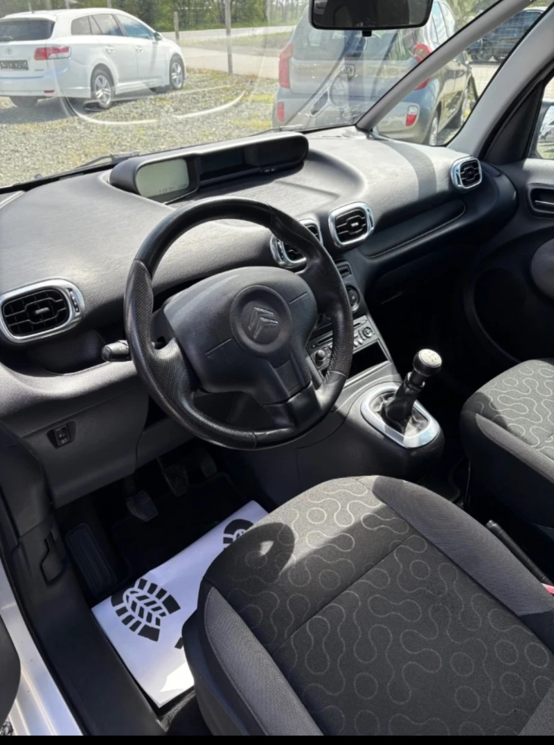 Citroen C3 Picasso, снимка 6 - Автомобили и джипове - 52934019