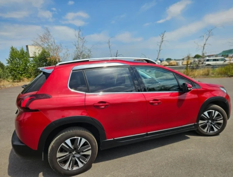 Peugeot 2008 1.2 Pure Tech Turbo, бензин, снимка 2 - Автомобили и джипове - 53083697