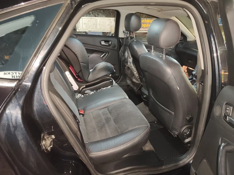 Ford Mondeo 2.0 TDCI, снимка 8 - Автомобили и джипове - 53237410