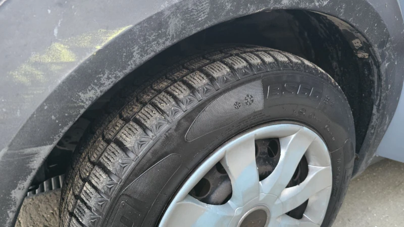 Ford Tourneo Connect 1.8 TDCI, снимка 10 - Автомобили и джипове - 53515936