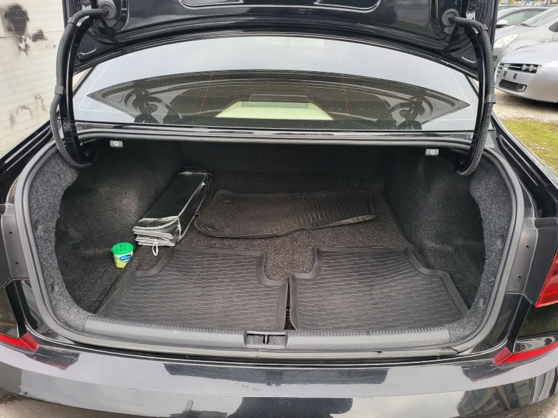 VW Passat R-line 2.0TSI, снимка 15 - Автомобили и джипове - 53530209
