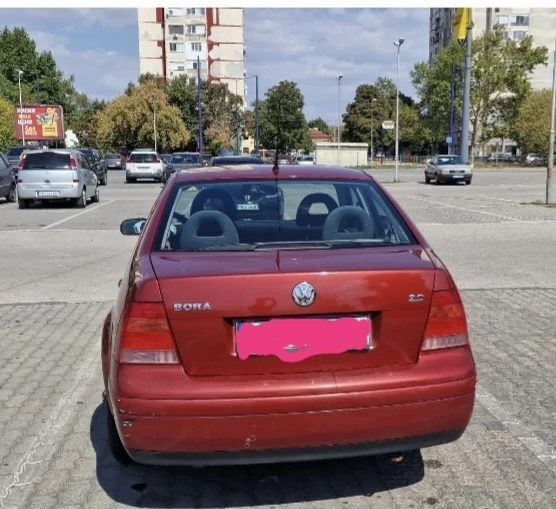 VW Bora, снимка 2 - Автомобили и джипове - 47440902