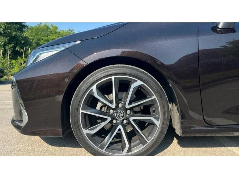 Toyota Corolla SEDAN 1.6 CVT Luxury Plus - изображение 8