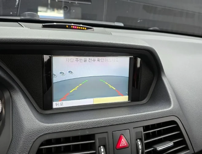 Mercedes-Benz E 350 Coupe, снимка 14 - Автомобили и джипове - 52750858