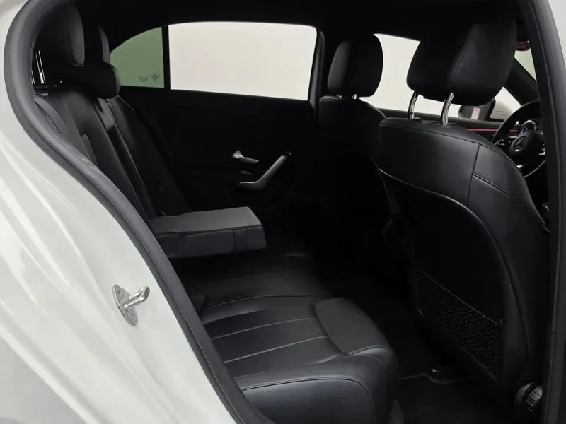 Mercedes-Benz A 220 W177, снимка 11 - Автомобили и джипове - 55790247