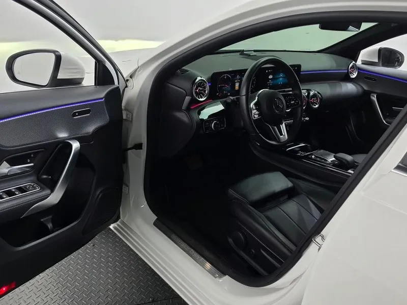 Mercedes-Benz A 220 W177, снимка 10 - Автомобили и джипове - 55790247