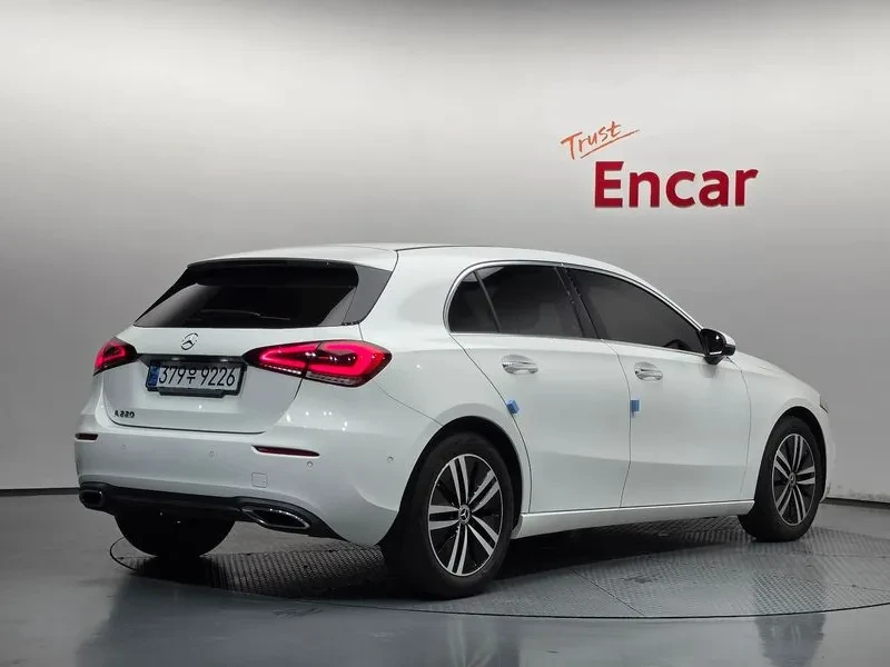 Mercedes-Benz A 220 W177, снимка 2 - Автомобили и джипове - 55790247