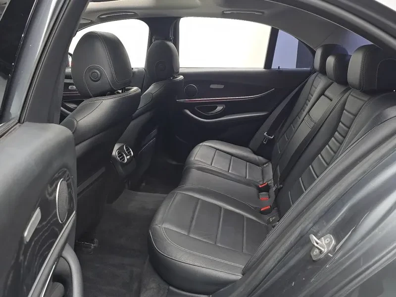 Mercedes-Benz E 300 4MATIC - САМО 30% АВАНС, снимка 11 - Автомобили и джипове - 56266599
