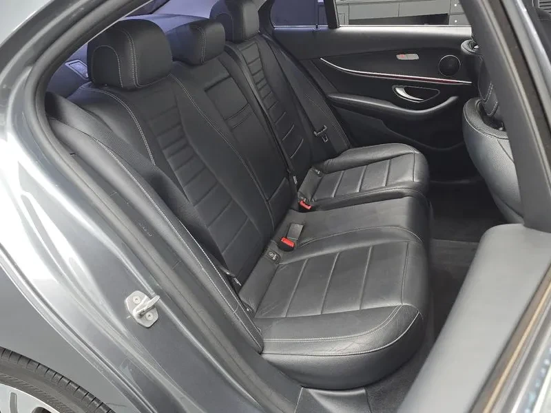 Mercedes-Benz E 300 4MATIC - САМО 30% АВАНС, снимка 10 - Автомобили и джипове - 56266599
