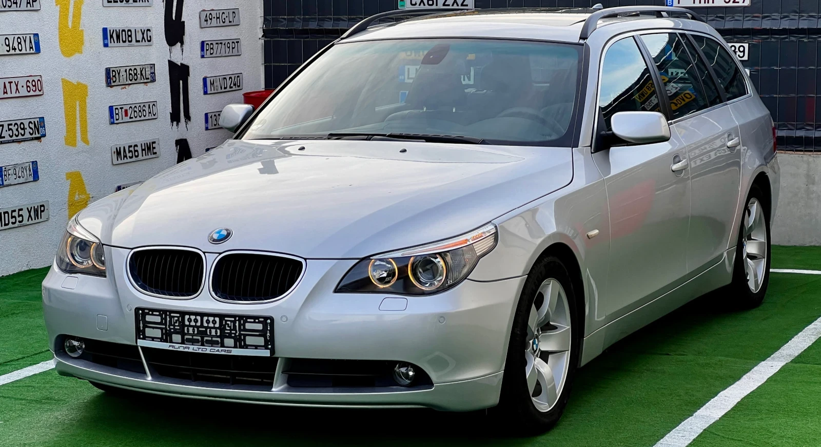 BMW 525 i ГАЗ Панорама Спортен салон Подгрев Автоматик - [1] 