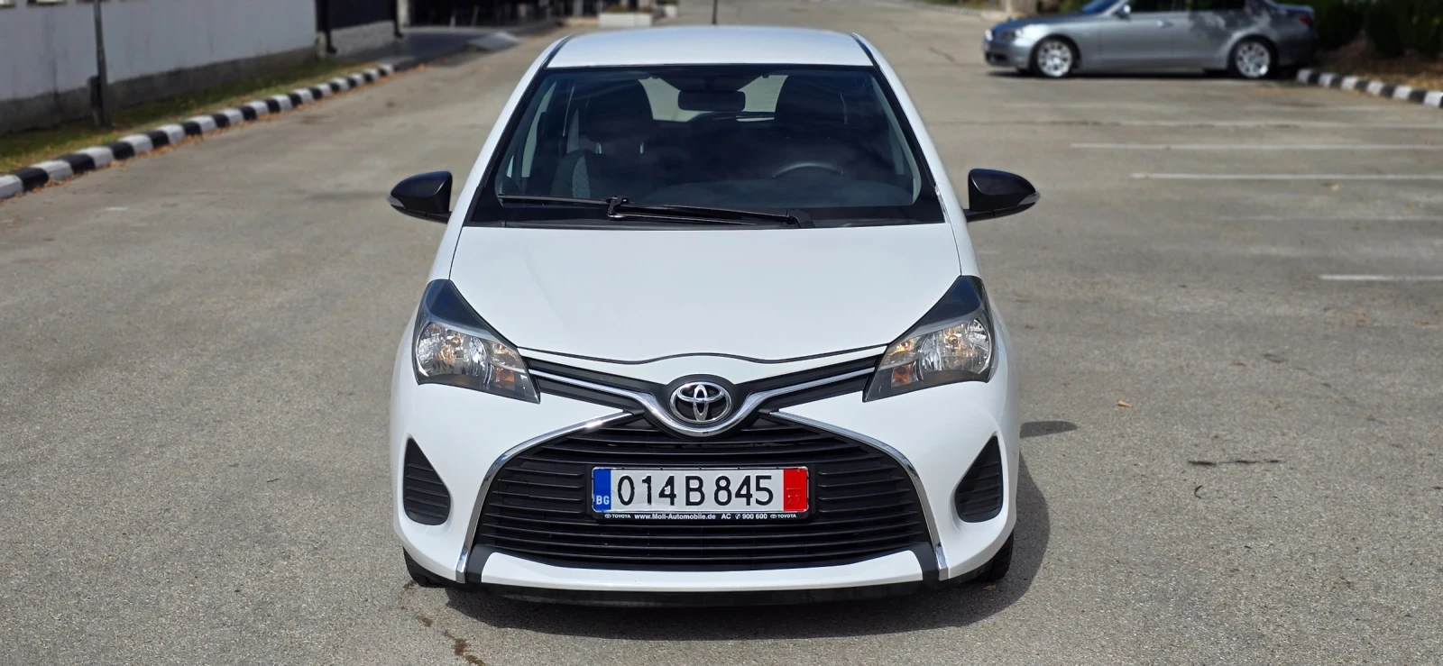 Toyota Yaris  - изображение 2